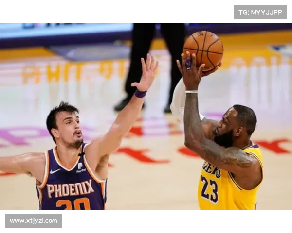 布朗关键表现助力球队逆转胜利彻底改变比赛走势